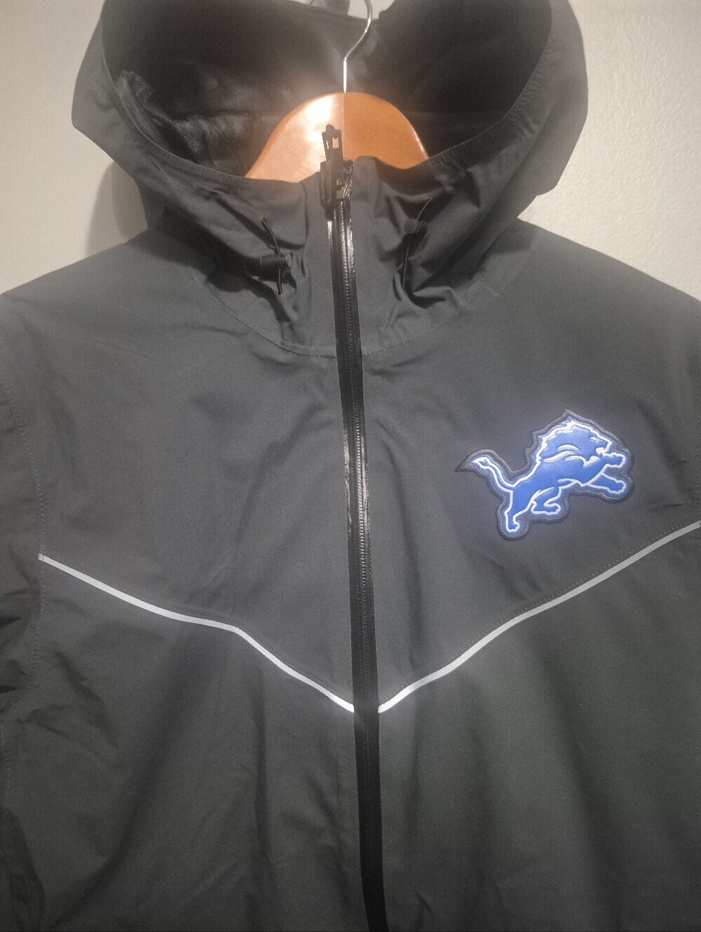 Nike NFL Shield Football On-Field Team Issued Rain Jacket "Players Edition"PE" - Picture 6 of 7